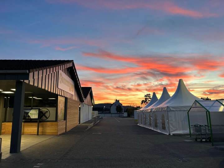 Außenansicht Sonnenuntergang